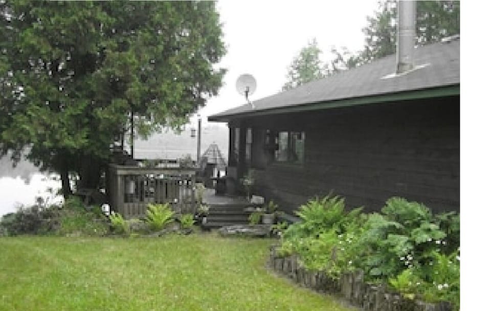 Cottage View on Lake
