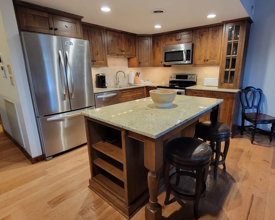 Fully stocked Kitchen.