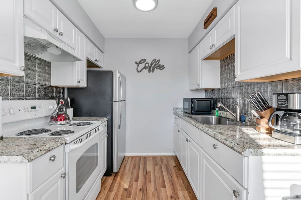Fully stocked kitchen with everything you need to prepare a meal!
