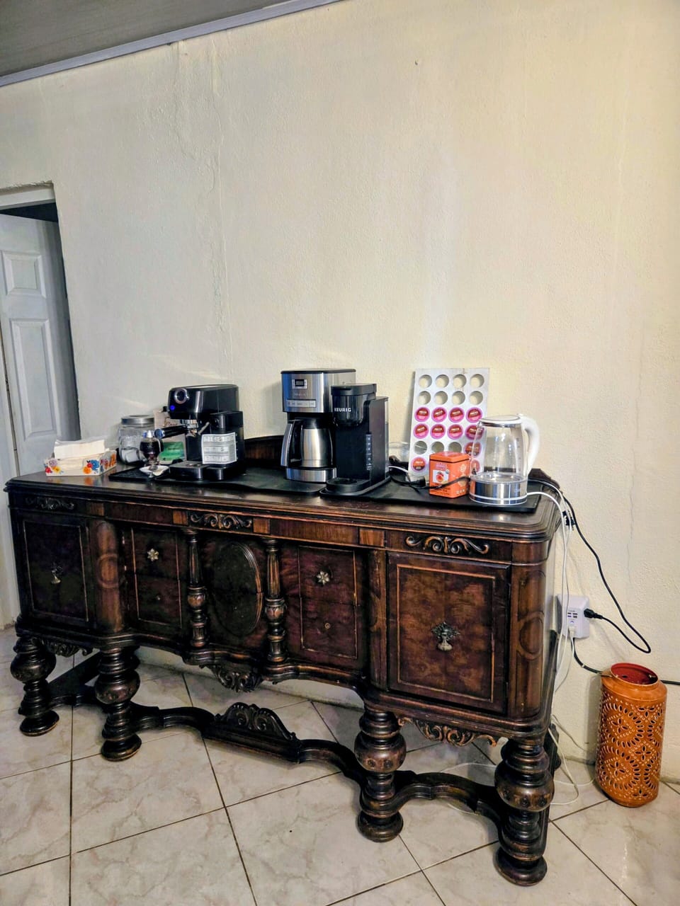 Coffee station 