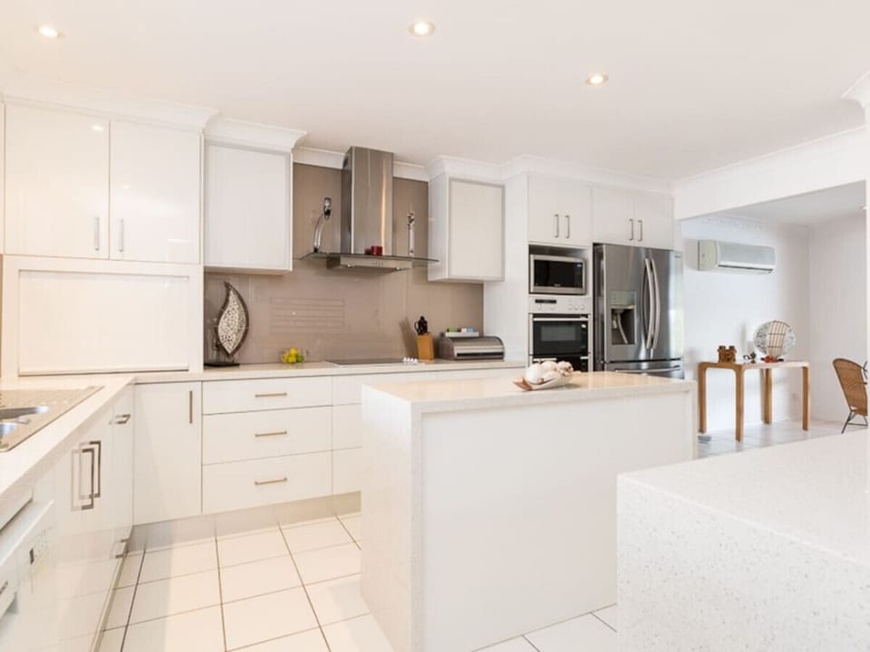 Ask us what you will have supplied in our fully equipped kitchen and pantry!