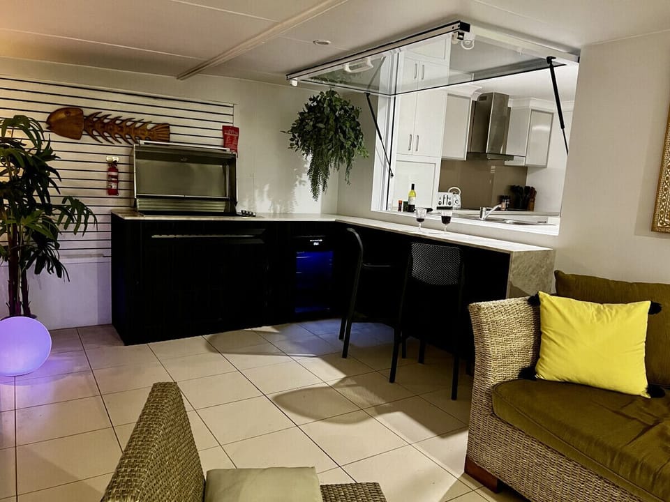 Pool side BBQ and Lounge Bar