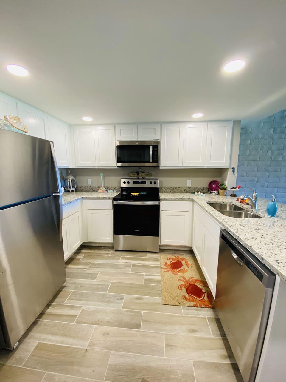 Kitchen has all the amenities you need!