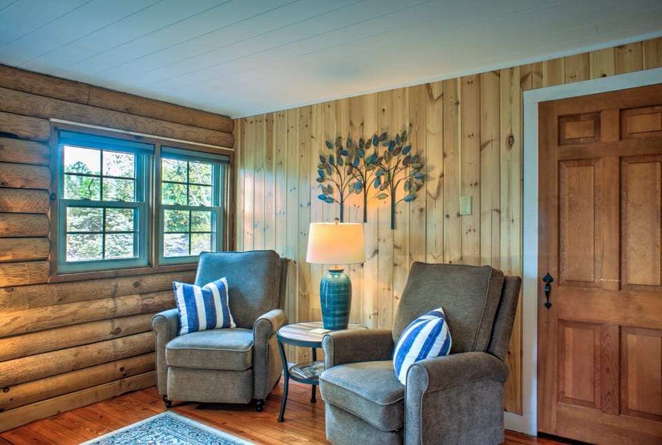 Sitting Area in Guest Room #1