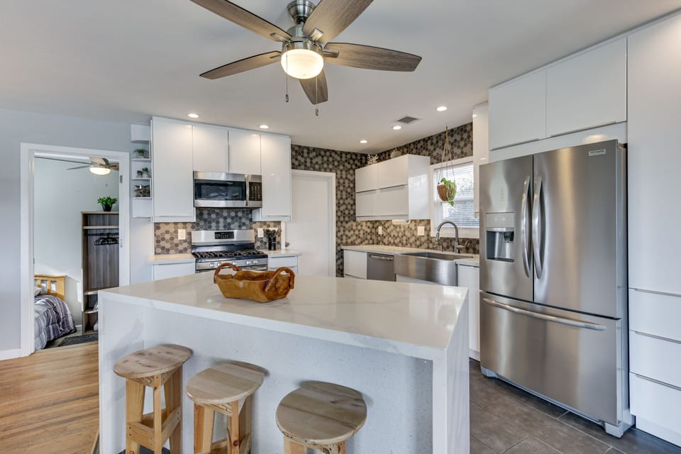 Kitchen | Cooking Basics | Drip Coffee Maker | Toaster