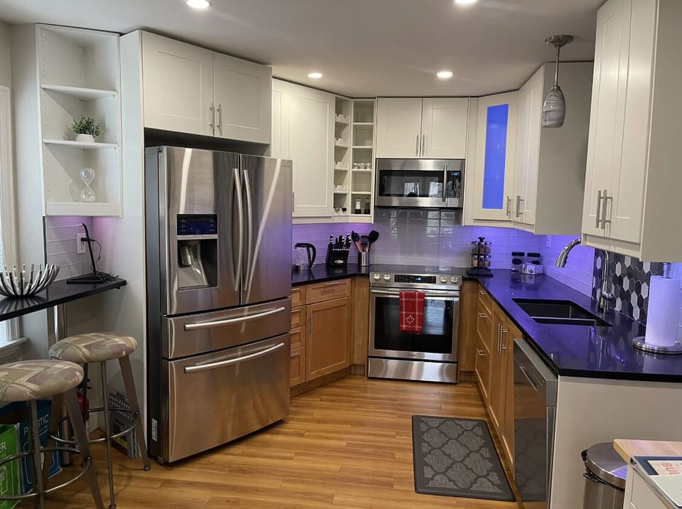 Full size appliances and all cookware for your cooking creations if so inspired.