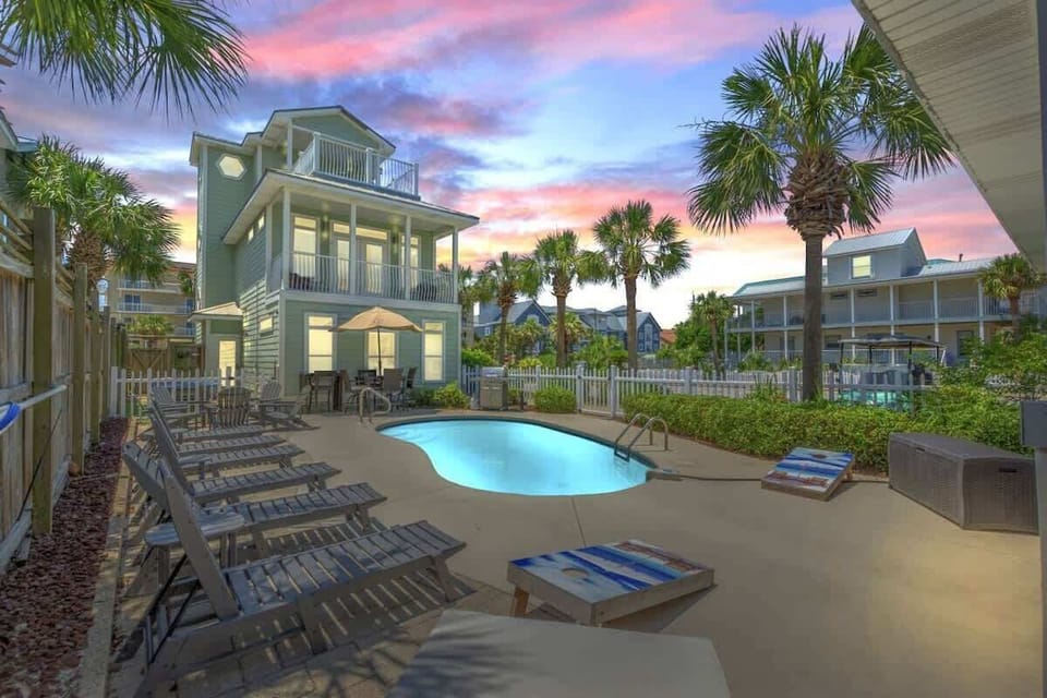 See yourself here, at Crystal Tower!