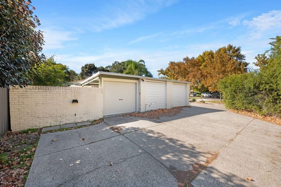 Garage parking