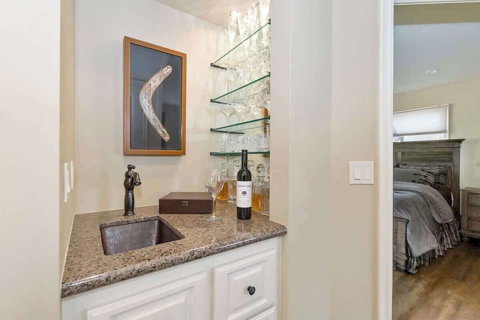 Wet Bar
