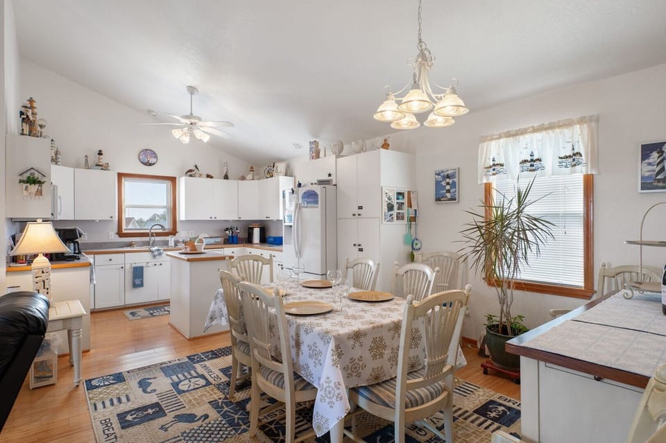 8-web-or-mls-3103-S-Ocean-View-Ct-ML-Dining