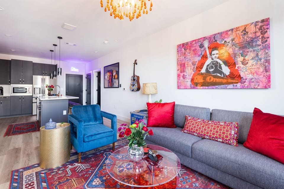 Johnny Pad - Living Room