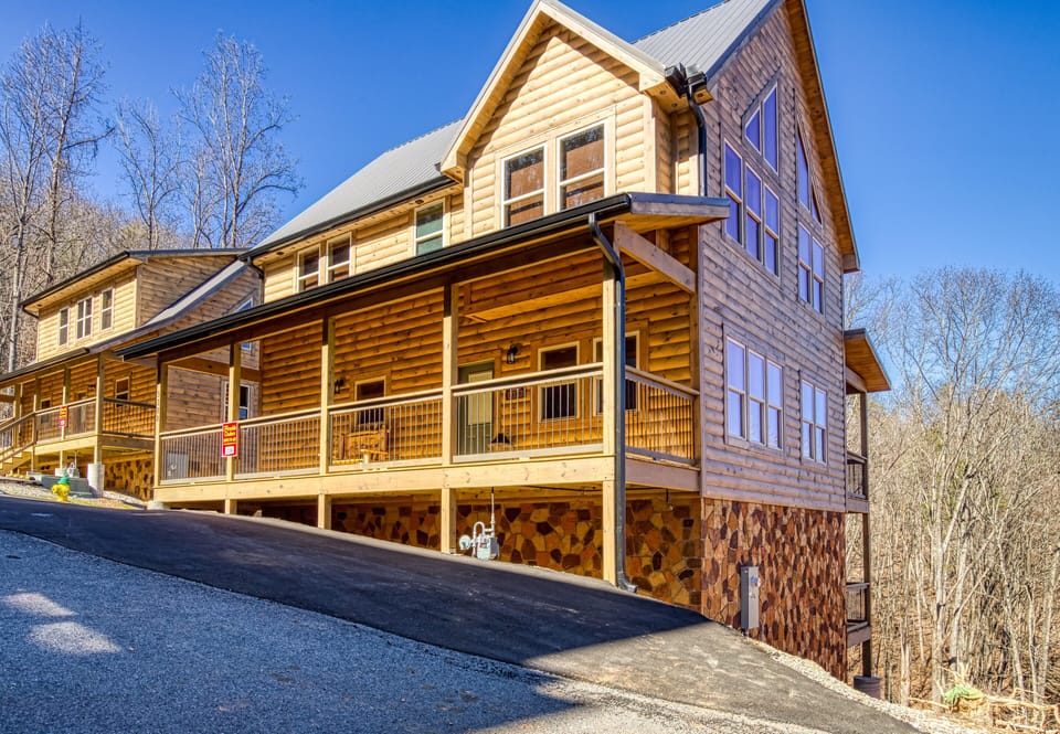 Pigeon Forge Cabin "Singing in the Smokies"