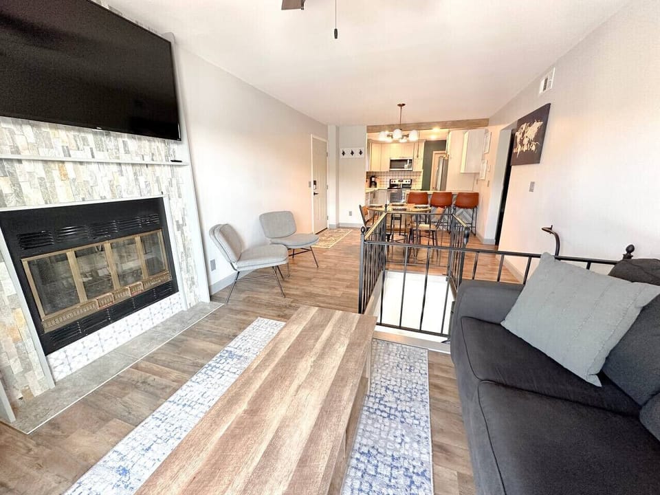 Spacious second-floor condo featuring an open kitchen, dining area, and cozy living room! Perfect for relaxing or entertaining, with all the comforts of home in one welcoming space.