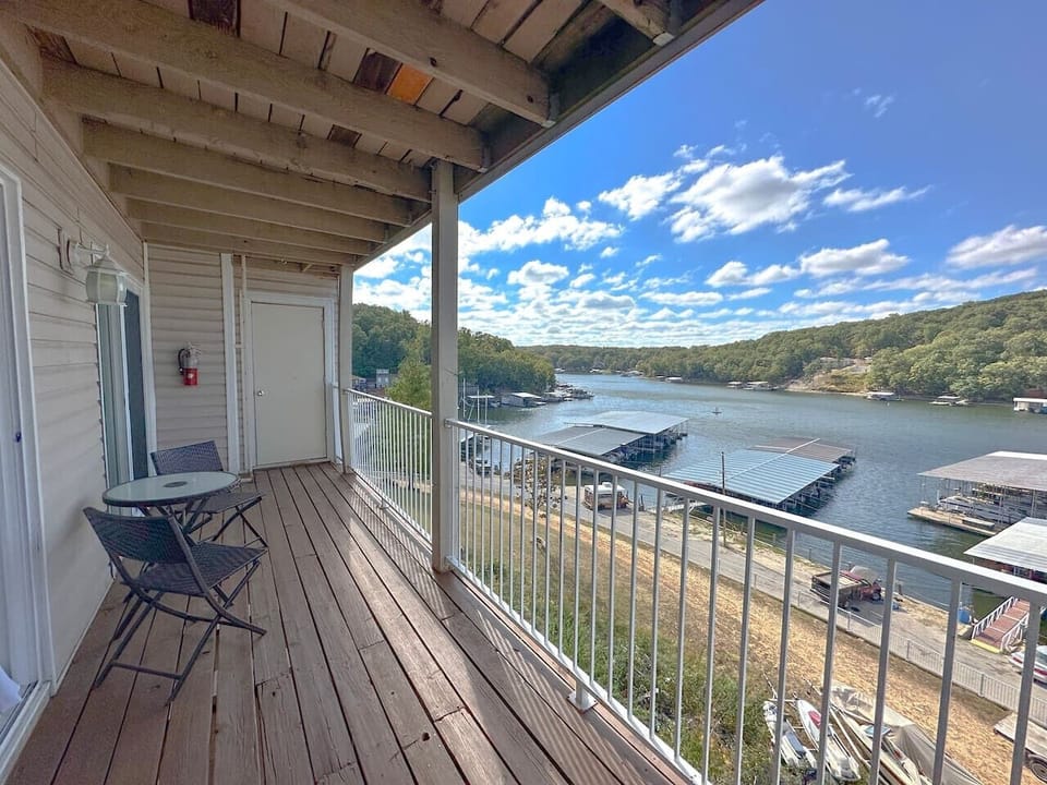 Relax in your lakeside retreat! This charming condo features a private balcony with stunning lake views—perfect for morning coffee or evening sunsets.