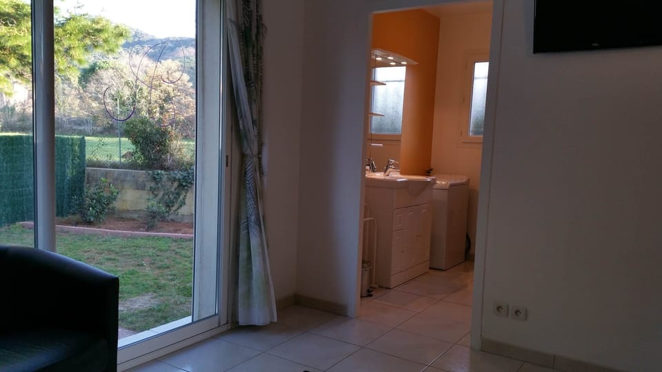 Salle de bain du gîte ARBOUSIER