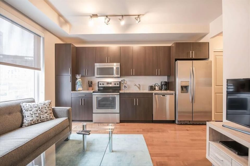 Seaport/South Boston Boston 1 Bedroom Kitchen