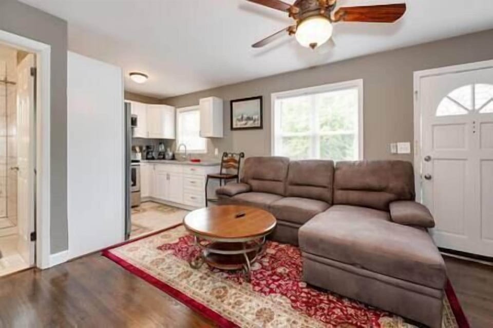 Living Room (3)