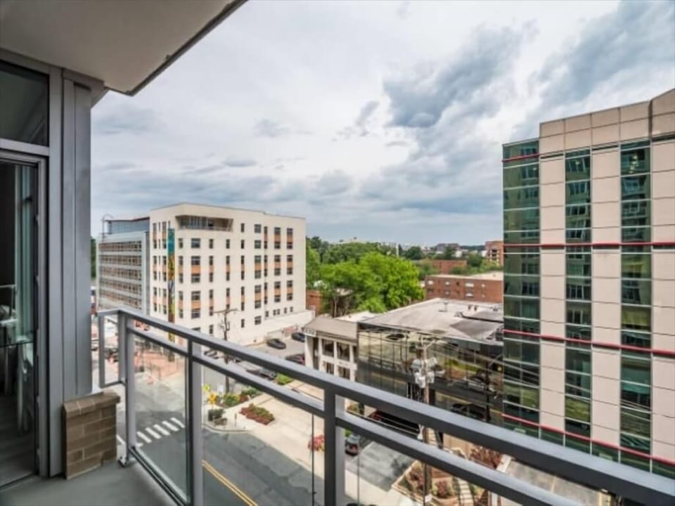 Bethesda 1 Bedroom Misc.