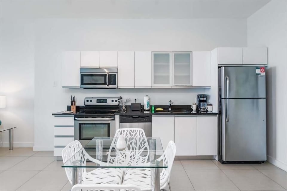 Miami Miami Beach 1 Deluxe Ocean Front Kitchen