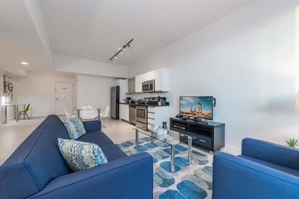Miami Miami Beach 1 Deluxe Partial Ocean Vi Living Room