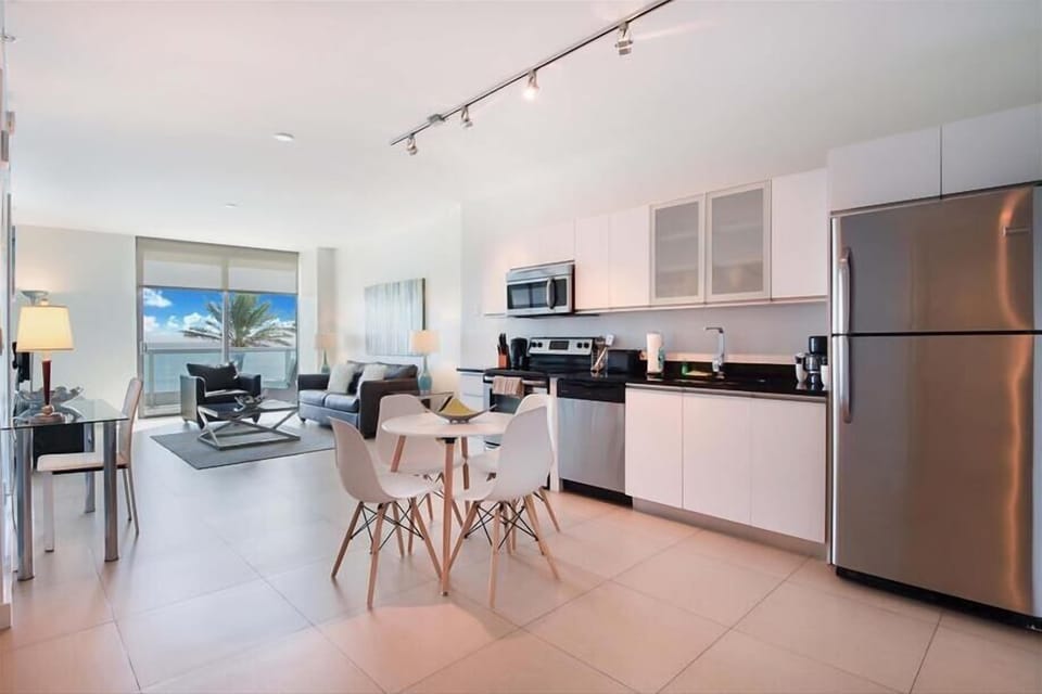 Miami Miami Beach 1 Ocean Front Dining Room