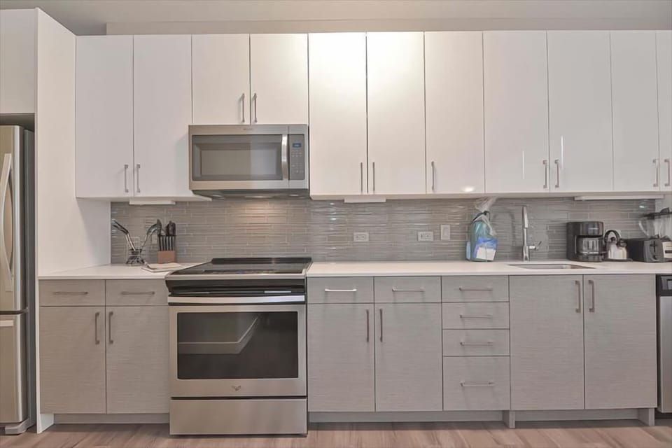 East Boston 1 Bedroom Kitchen