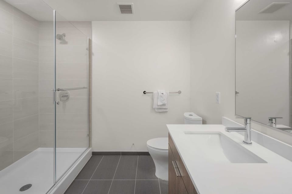 Noma Washington 2 Bedroom Queen/2 Twin Bathroom