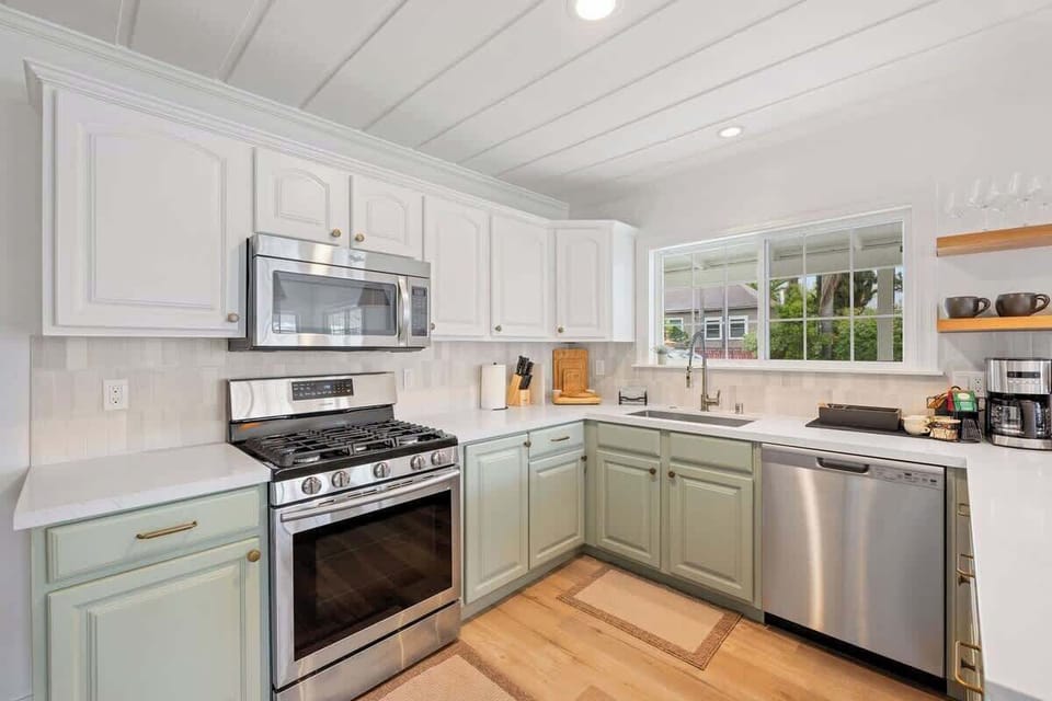 Bungalow 1 Kitchen