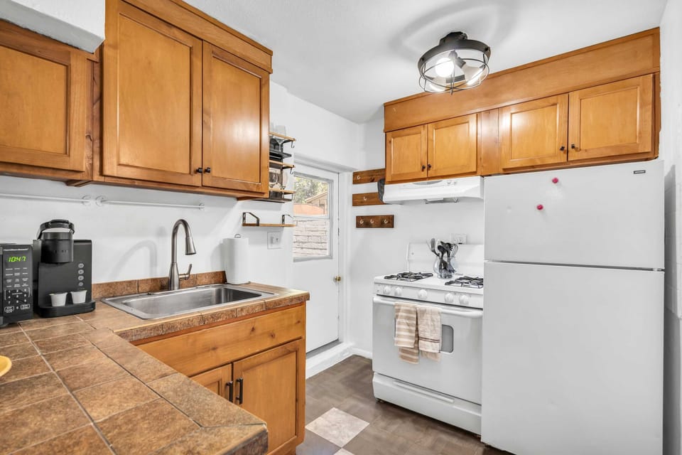 Whether it’s a quick snack or a gourmet dinner, this space has you covered