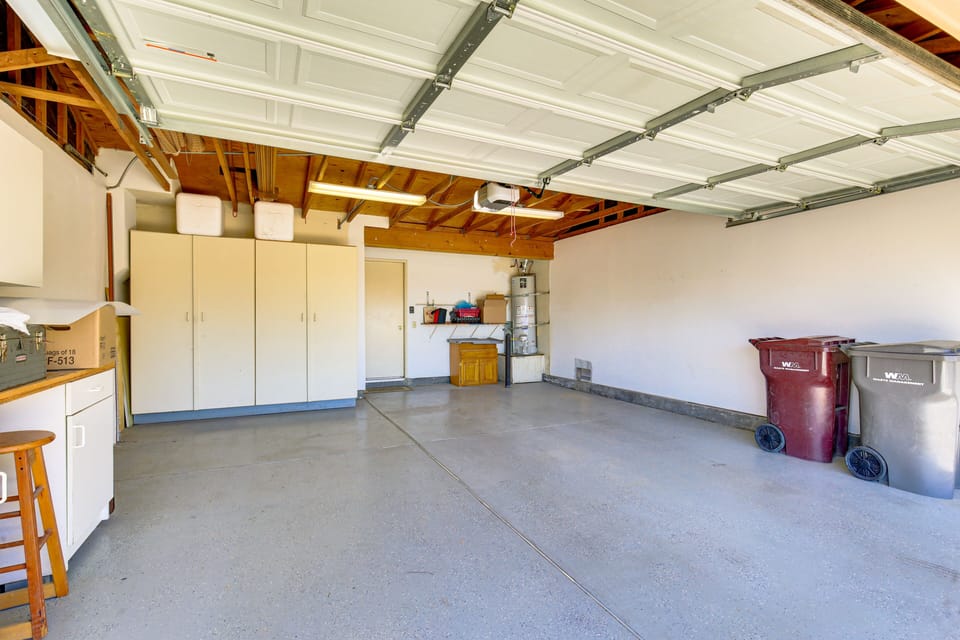 Garage | Parking (2 Vehicles)