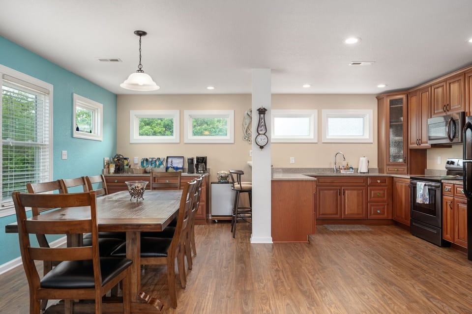 NH505: Nags Head 505 | ML Dining Area - Seating for 8
