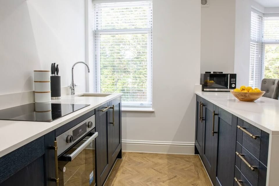 Fully equipped kitchen for cooking.