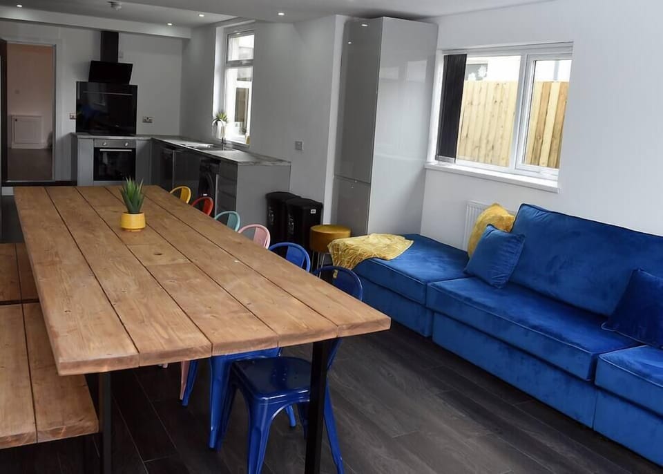 Open Plan - Kitchen, Dining & Living Room