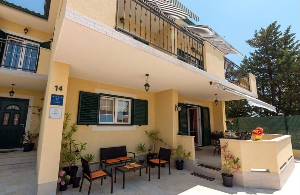 Terrace 1