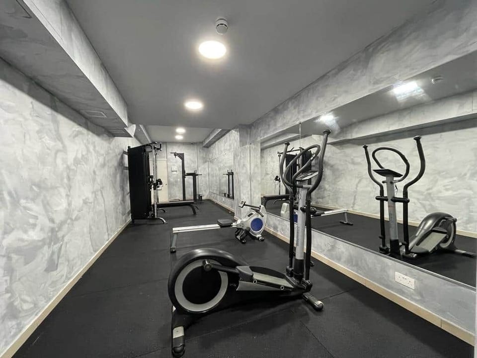 Gym (Open from May to September)