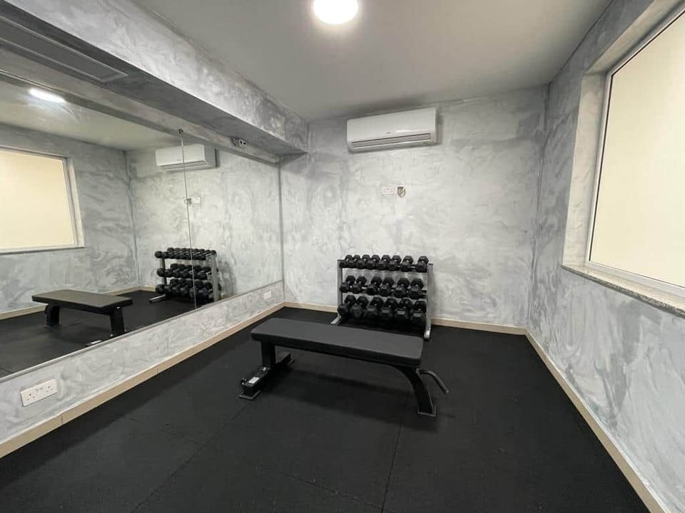 Gym (Open from May to September)