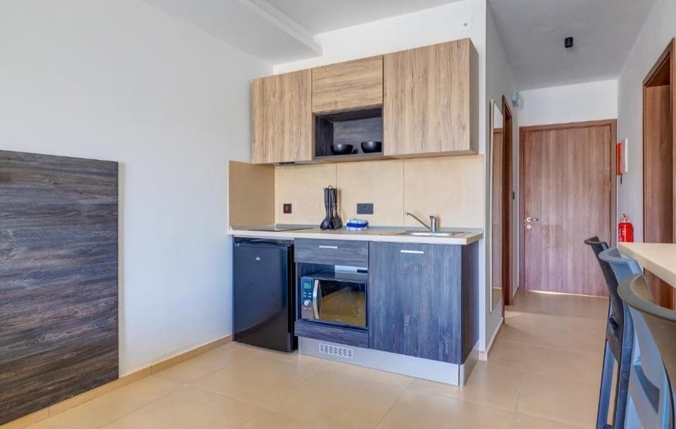 Shared Kitchen for both rooms