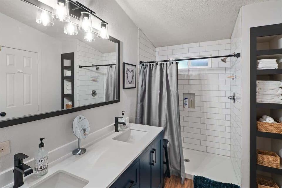 Ensuite bathroom with walk-in shower
