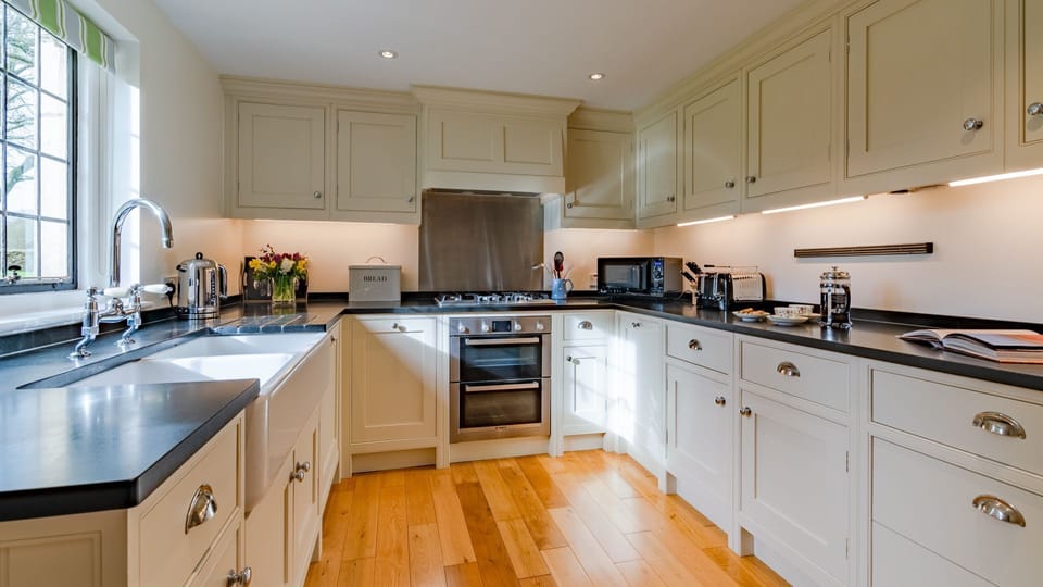 Kitchen, Charlton Down Cottage, Bolthole Retreats