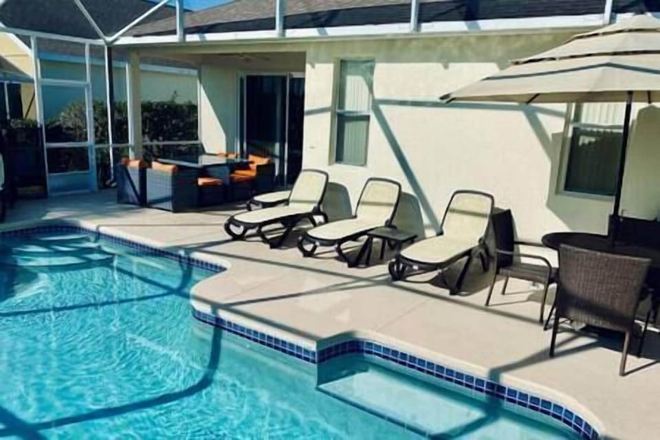Pool Area (2)