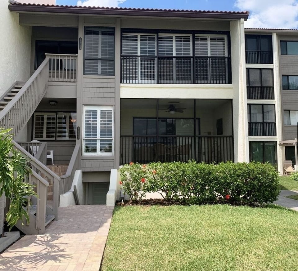 4-12 A Exterior of Unit/Building