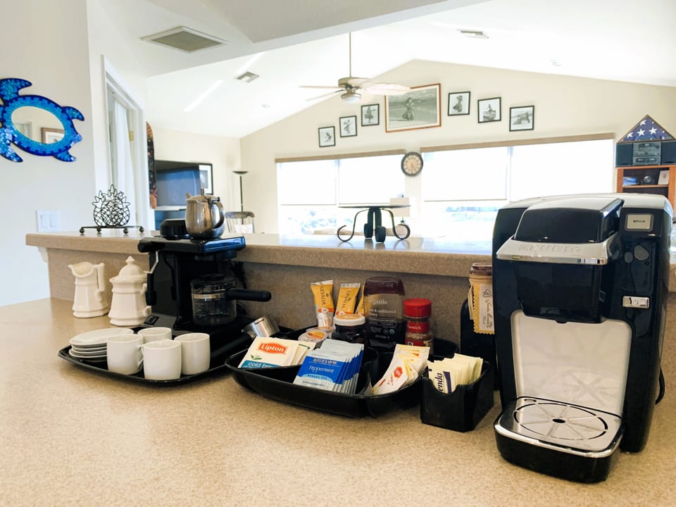 Complimentary Coffee/Tea Bar with Drip Coffee Maker
Keurig
Espresso Machine