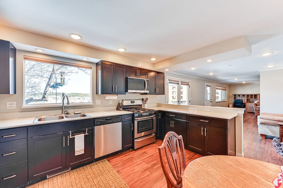 Kitchen | Cooking Basics | Coffee Maker | Toaster | Dishware & Flatware