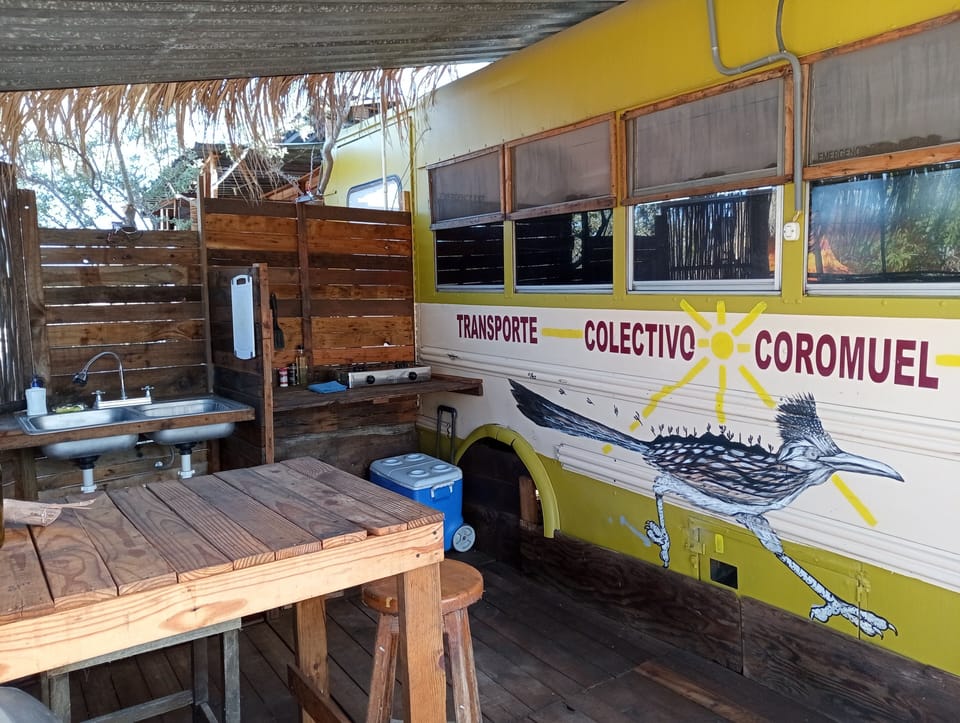 Cocina comedor equipada y privada