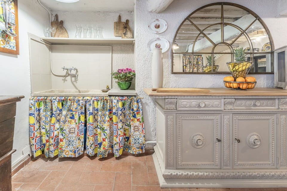 Autumn, Kitchen, Spring, Summer