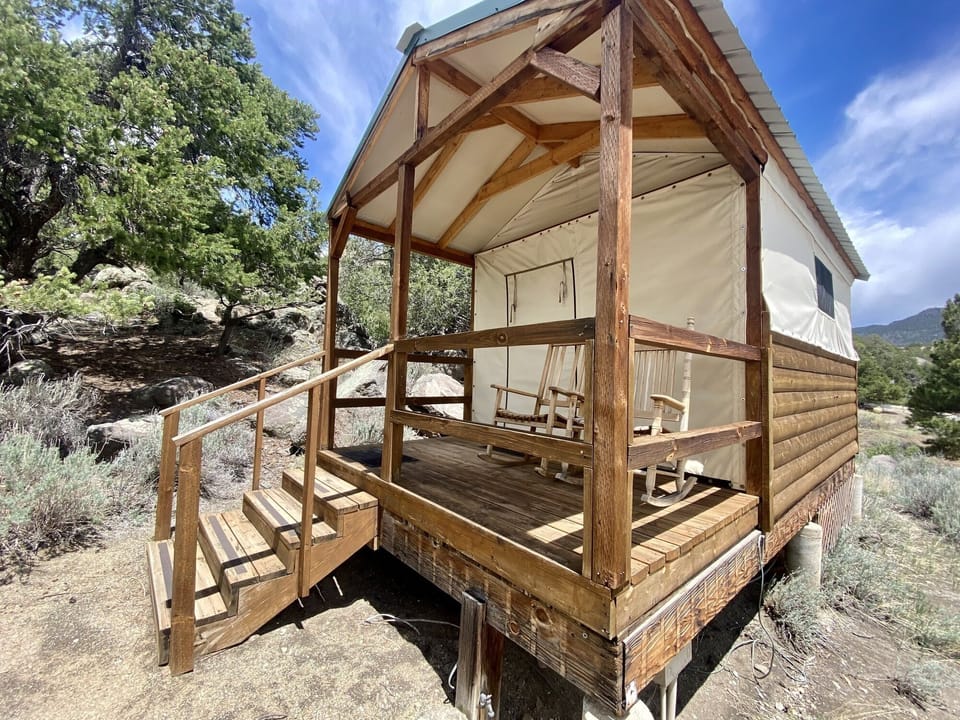 Glamping20tent20exterior201