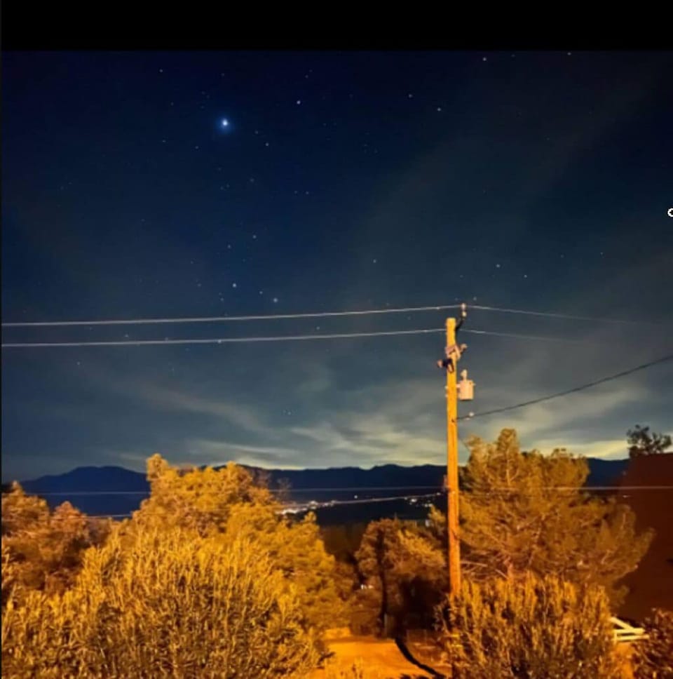 Photo a previous guest took from the front porch.