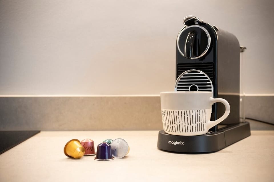 Fully equipped kitchen, Nespresso machine, dishwasher, Modern Appliances