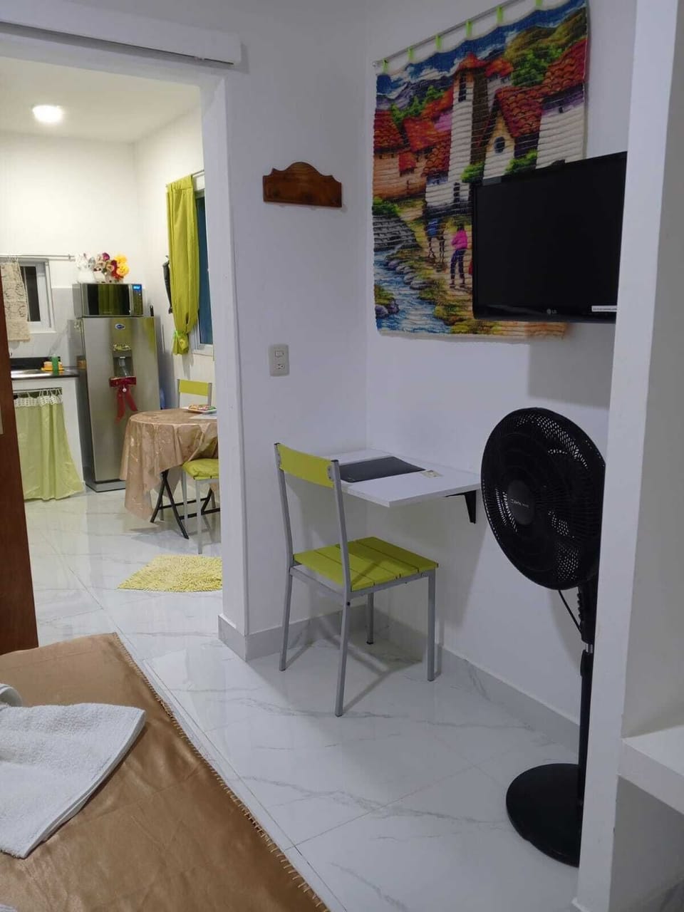Apartamento, cocina, dormitorio, escritorio
