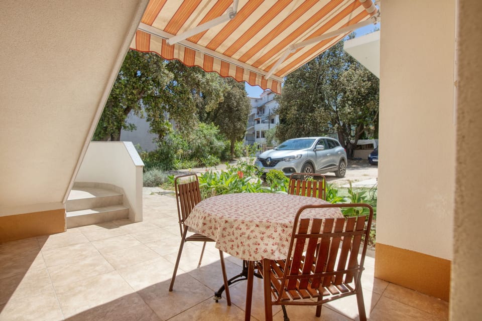 Terrace 2